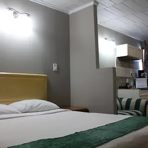 https://ritz-inn-niagara.niagara-fallshotels.com